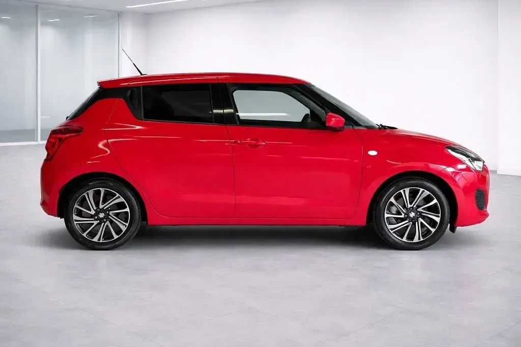 Używany Suzuki Swift SZ-L 83 KM (61 kW) 2021 Czerwony Hatchback