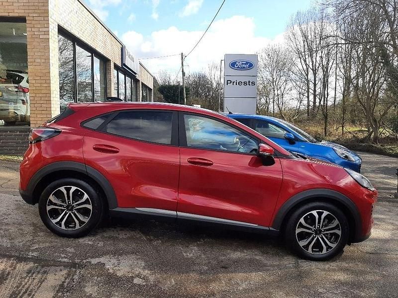 Used Ford Puma Titanium 125 HP (91 kW) 2024 Fantastic red Hatchback