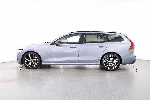 Used Volvo V60 R-Design 194 HP (142 kW) 2022 Estate