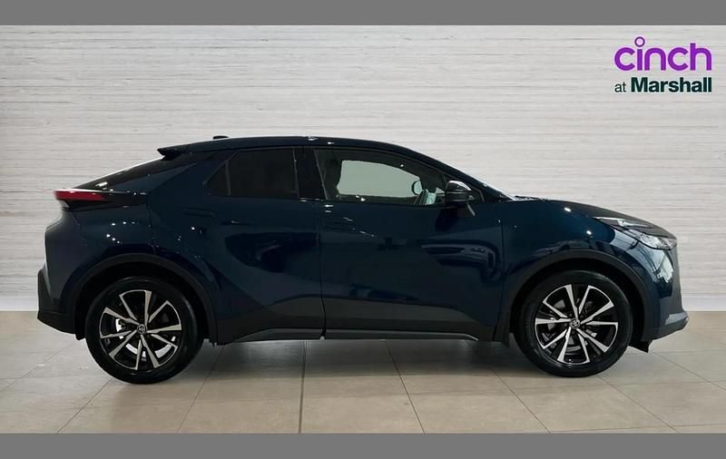 Used Toyota C-HR Design 138 HP (101 kW) 2024 Blue SUV