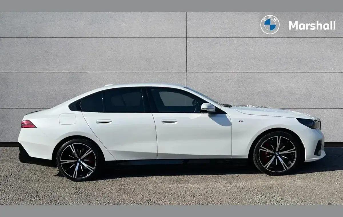Used BMW i5 M Sport 250 kW (340 HP) 2024 Mineral white metallic Sedan