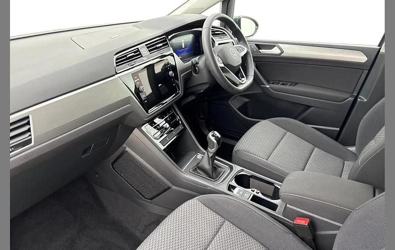 Used VW Touran Match 150 HP (110 kW) 2025 Grey MPV