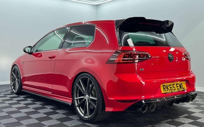 Used VW Golf VII R 300 HP (220 kW) 2016 Hatchback