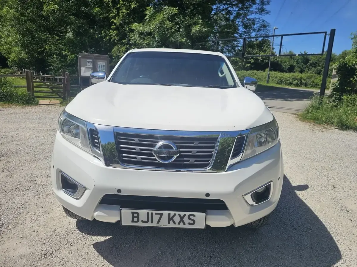 Used Nissan Navara N-Connecta 2017 White Pickup