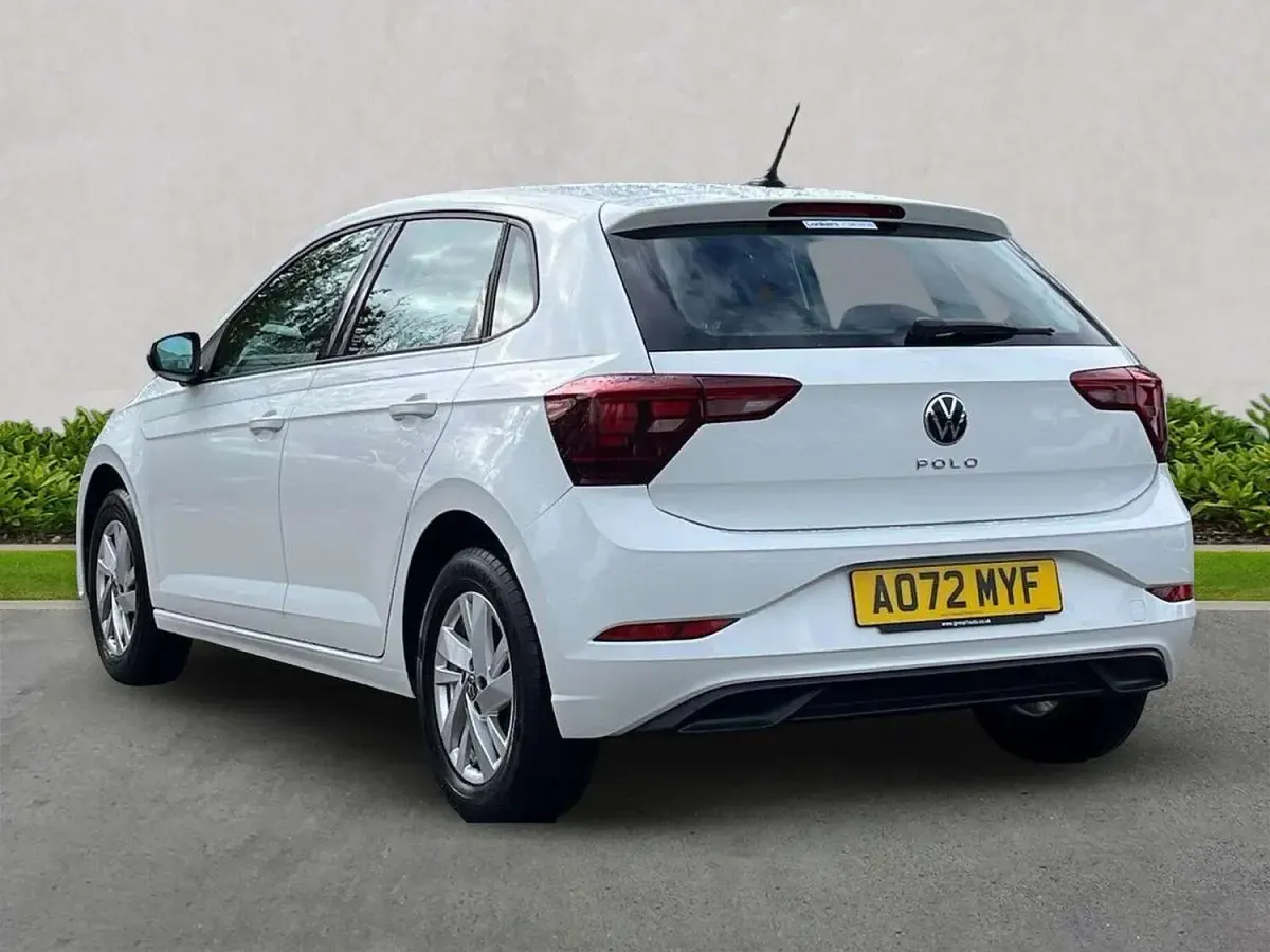 Used VW Polo Life 95 HP (69 kW) 2022 White Hatchback