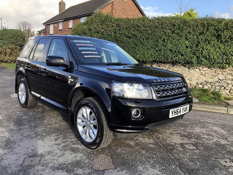 Black Used 2014 Land Rover Freelander 2 SE SUV | £9,995 (A bit pricey) - Image 1/4
