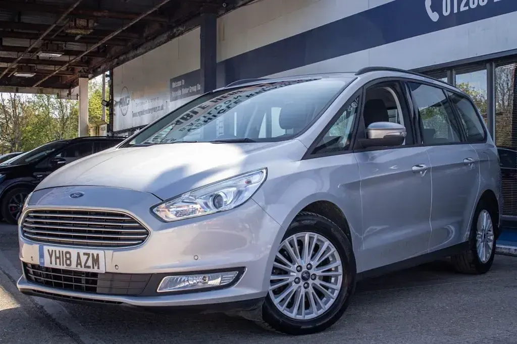 Begagnad Ford Galaxy Zetec 150 HK (110 kW) 2018 Silver Minibuss