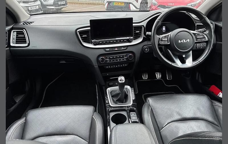 Used Kia XCeed 158 HP (116 kW) 2022 Grey SUV