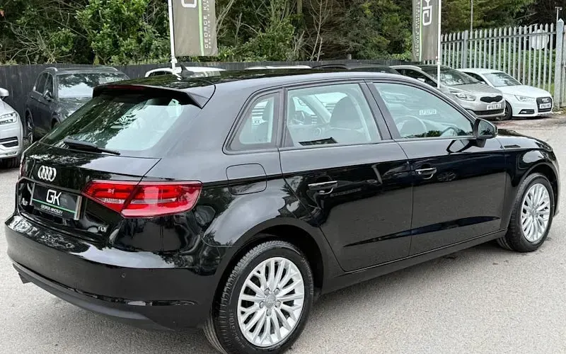 Used Audi A3 Sportback Design 110 HP (80 kW) 2016 Hatchback