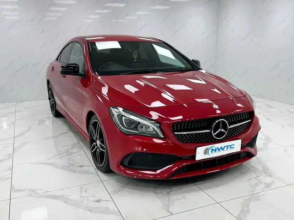 Begagnad Mercedes CLA180 AMG line 122 HK (89 kW) 2017 Röd Sedan