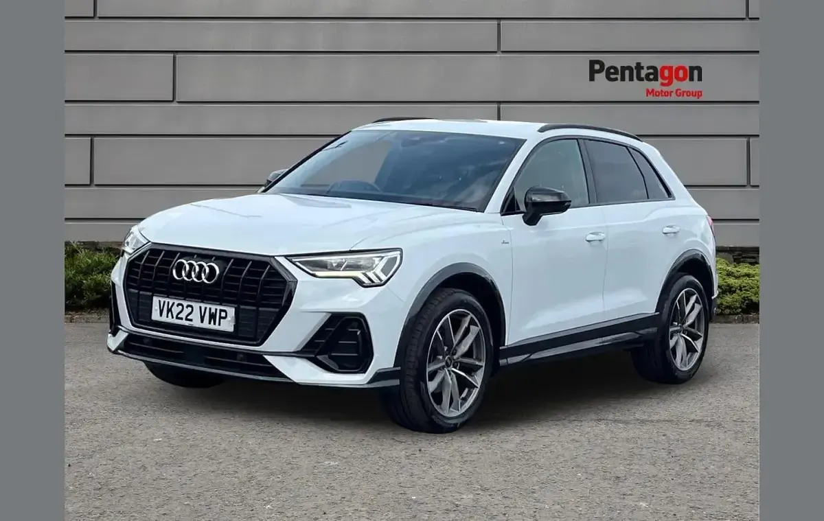 Used Audi Q3 Black Edition 150 HP (110 kW) 2022 White SUV