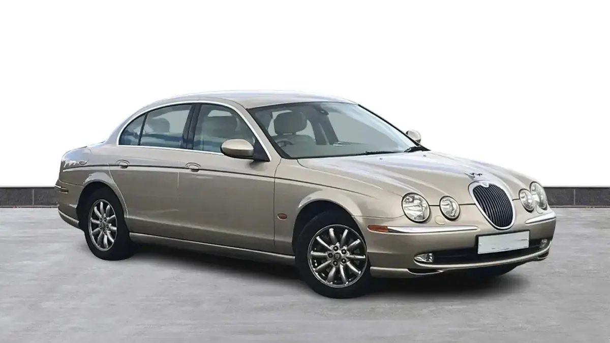 Used Jaguar S-Type SE 238 HP (175 kW) 2003 Topaz silver metallic Sedan