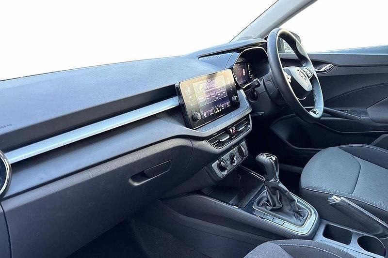 Used Skoda 110 R Colour Edition 81 HP (59 kW) 2022 Candy white black magic pearl effect Hatchback