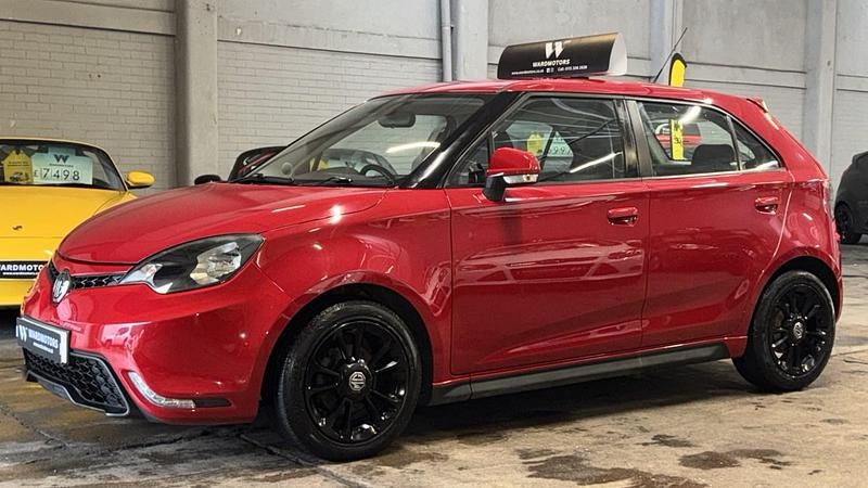 Used MG MG3 2014 Red Hatchback