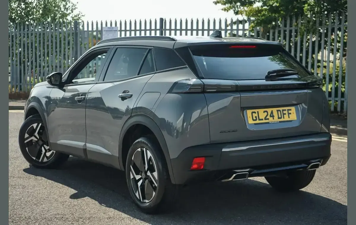 Used Peugeot 2008 Allure 129 HP (94 kW) 2024 Grey SUV