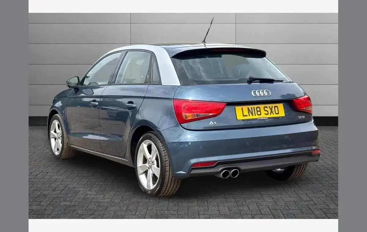 Used Audi A1 Sport 125 HP (91 kW) 2018 Blue Hatchback
