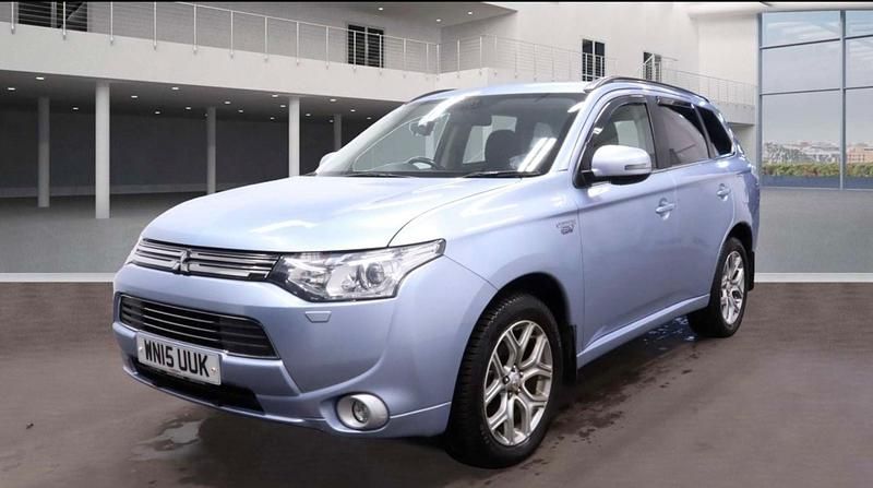 Used Mitsubishi Outlander P-HEV 2015 Blue Estate