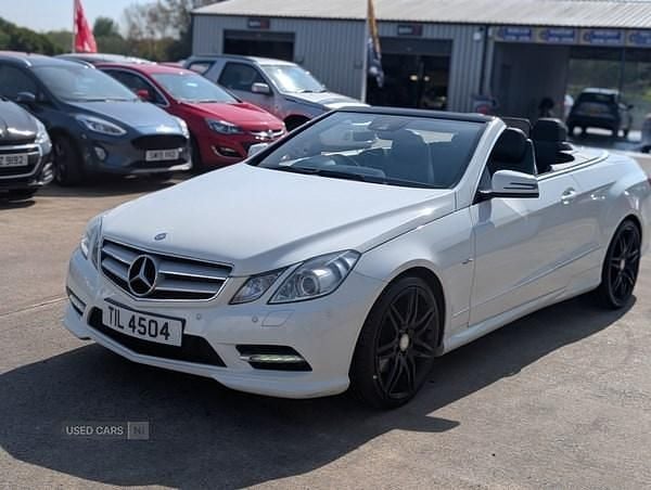 Begagnad Mercedes E220 2012 Vit Cab