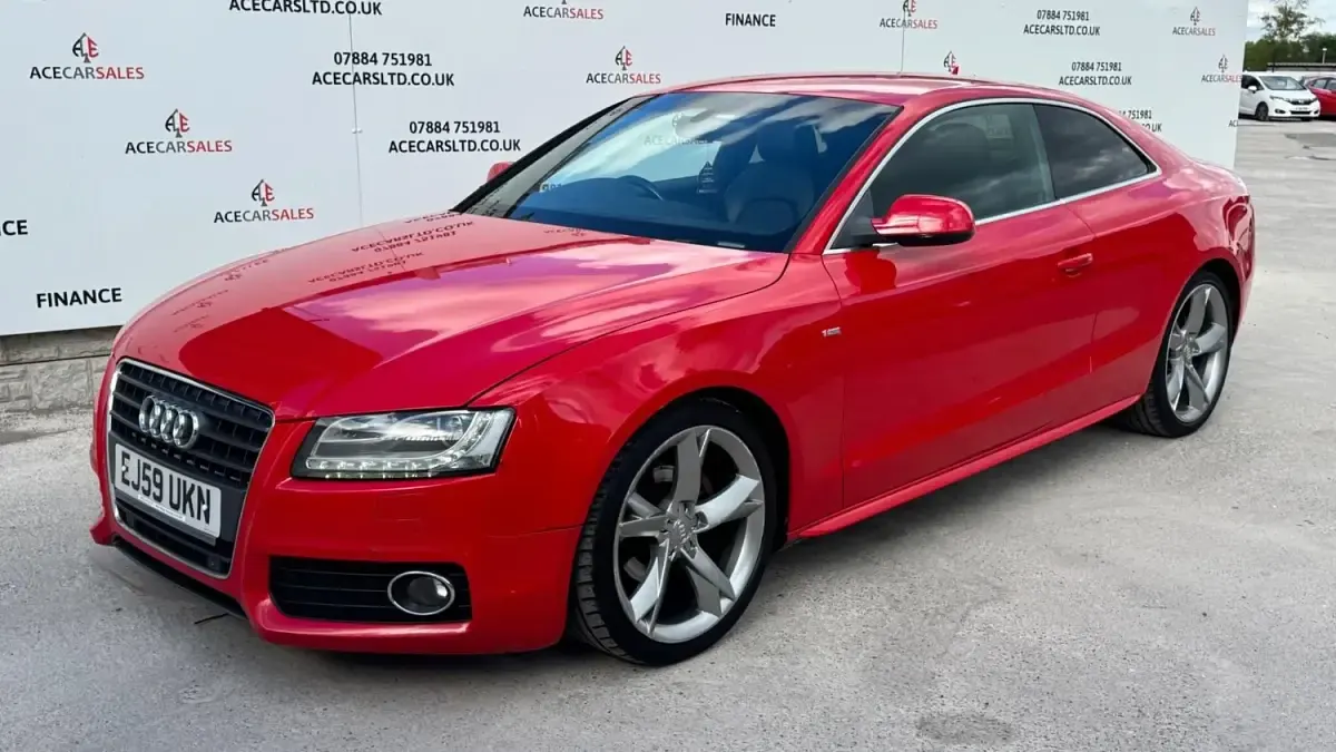 Begagnad Audi A5 S-Line 170 HK (125 kW) 2009 Röd Sportkupé