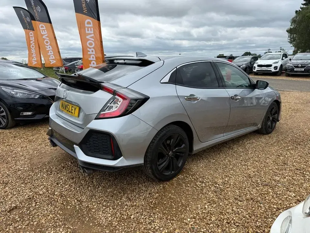 Used Honda Civic Prestige 182 HP (133 kW) 2019 Silver Hatchback