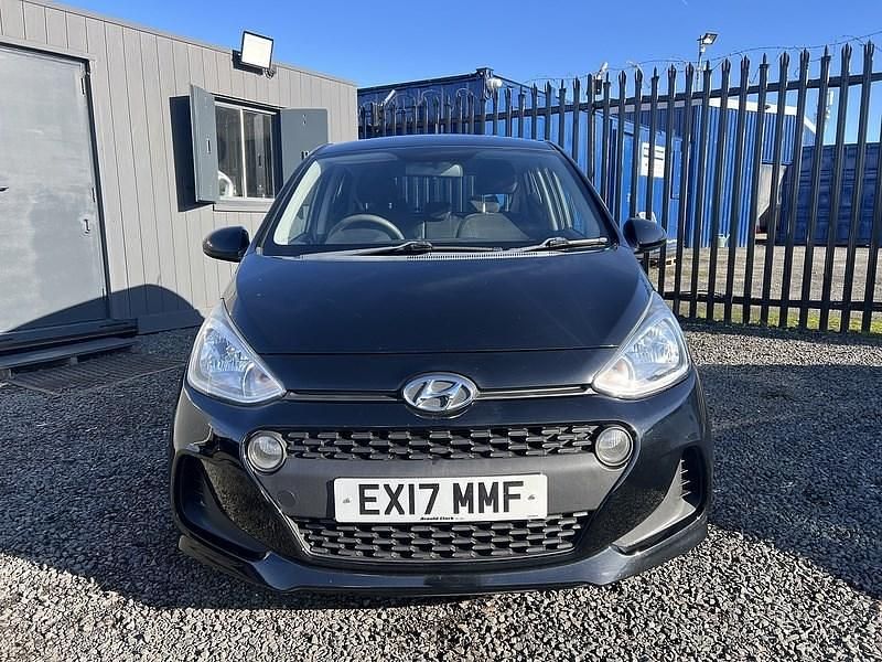 Used Hyundai i10 SE 66 HP (48 kW) 2017 Black Hatchback