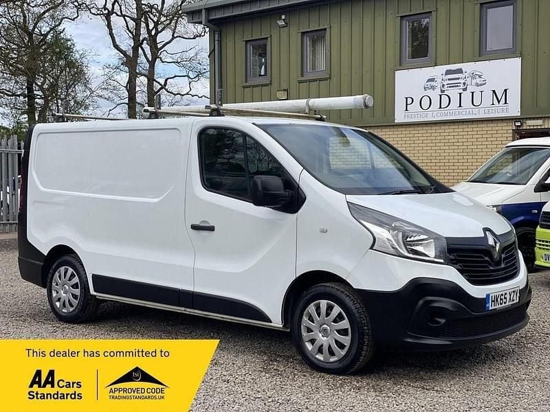 Used Renault Trafic Business 2015 White MPV
