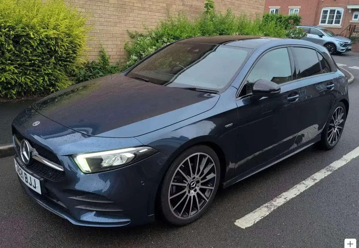 Used Mercedes A200 Exclusive 150 HP (110 kW) 2020 Blue Hatchback