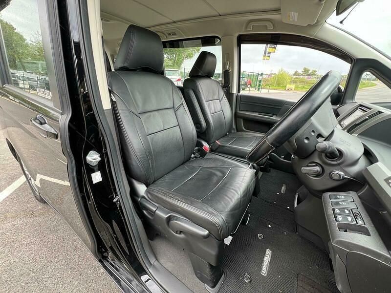 Used Honda Stepwgn 2014 Premium sparkle pearl black MPV