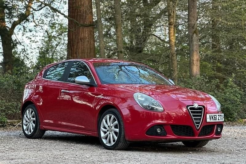 Used Alfa Romeo Giulietta Veloce 140 HP (102 kW) 2011 Red Hatchback