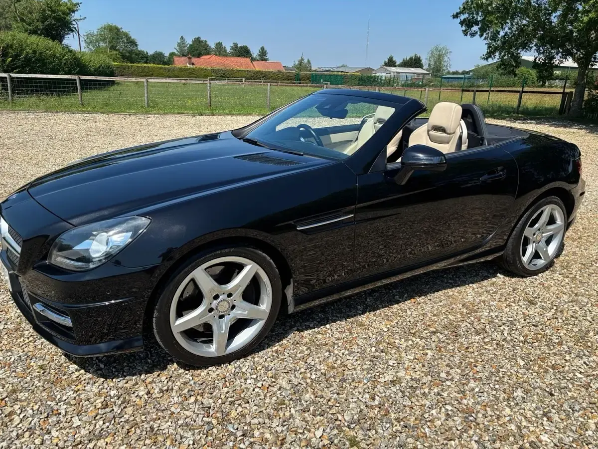 Used Mercedes SLK200 AMG 2011 Black Cabriolet