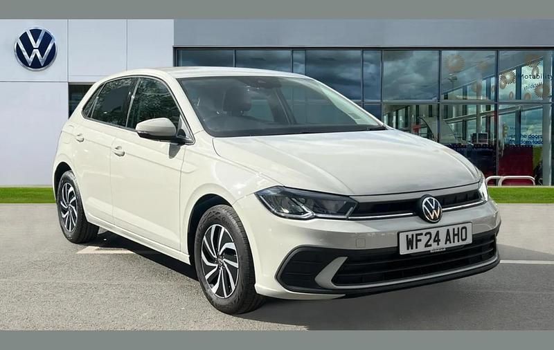 Used VW Polo Life 95 HP (69 kW) 2024 Grey Hatchback
