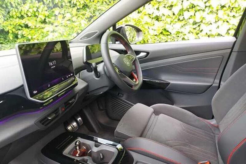 Image 2/4