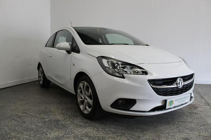 White Used 2015 Vauxhall Corsa Excite Hatchback | £5,495 (Fair price) - Image 1/4