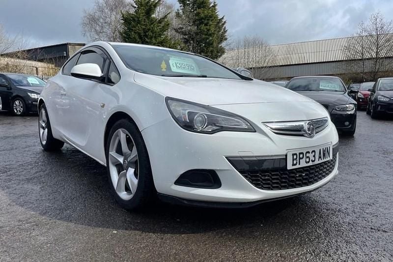 Used Vauxhall Astra GTC Sport 130 HP (95 kW) 2014 Coupe