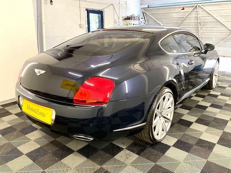 Used Bentley Continental 552 HP (405 kW) 2004 Blue Sedan