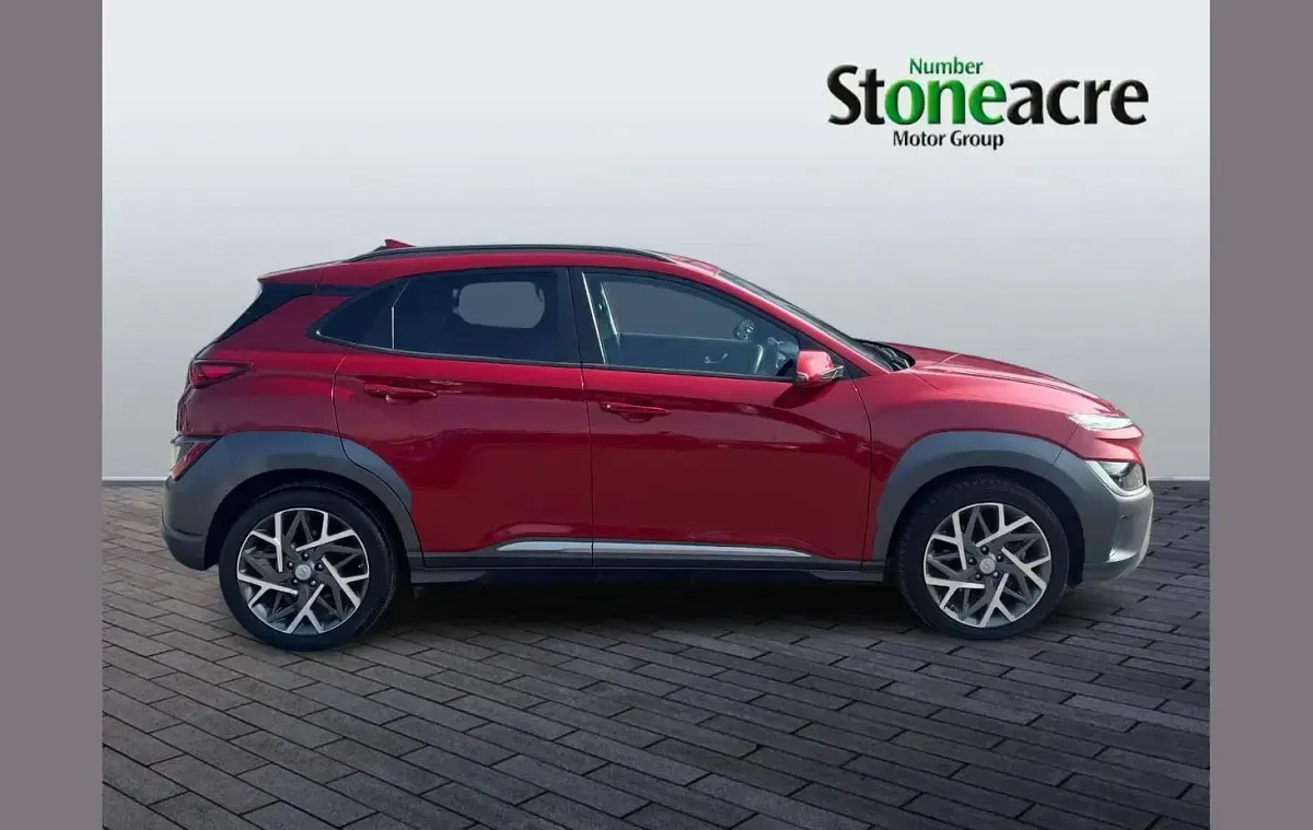 Used Hyundai Kona Premium 141 HP (103 kW) 2022 Red SUV