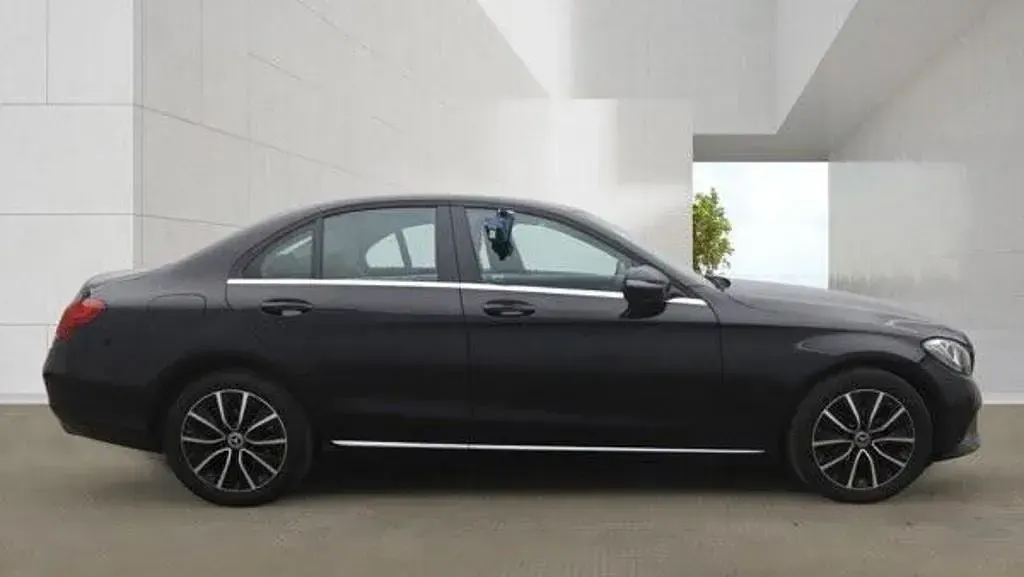 Used Mercedes C200 SE 2019 Black Sedan