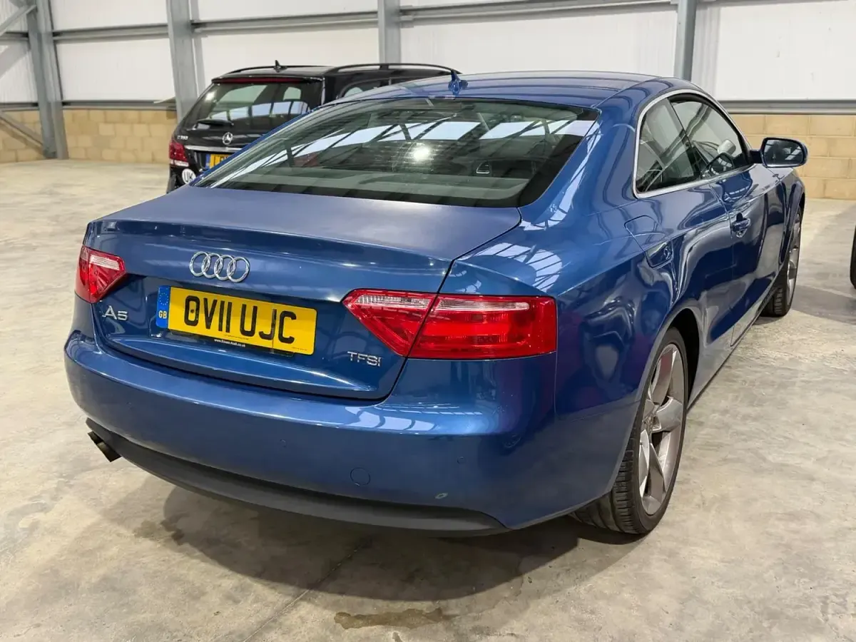 Used Audi A5 Sport 160 HP (117 kW) 2011 Blue Coupe