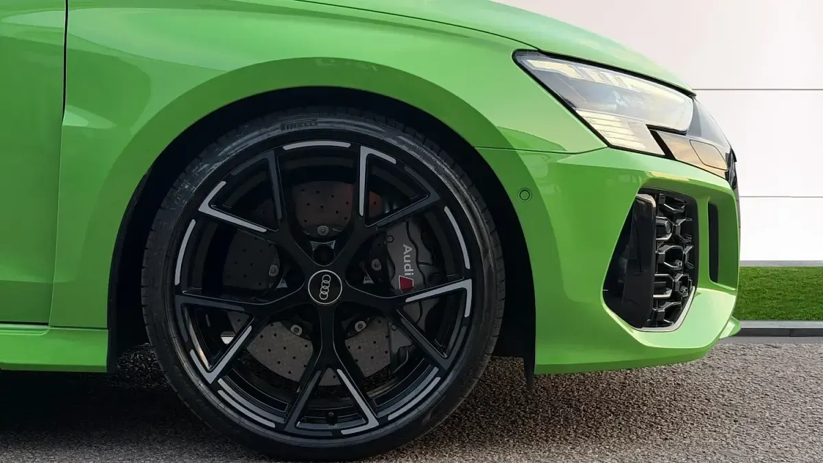 Used Audi RS3 Advanced 400 HP (294 kW) 2023 Green Sedan