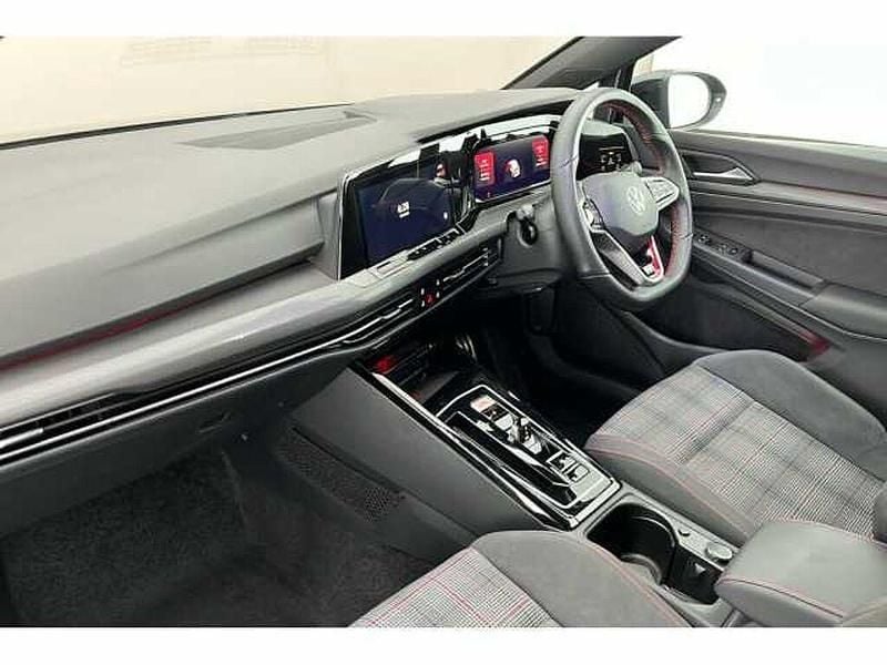 Used VW Golf VIII 245 HP (180 kW) 2023