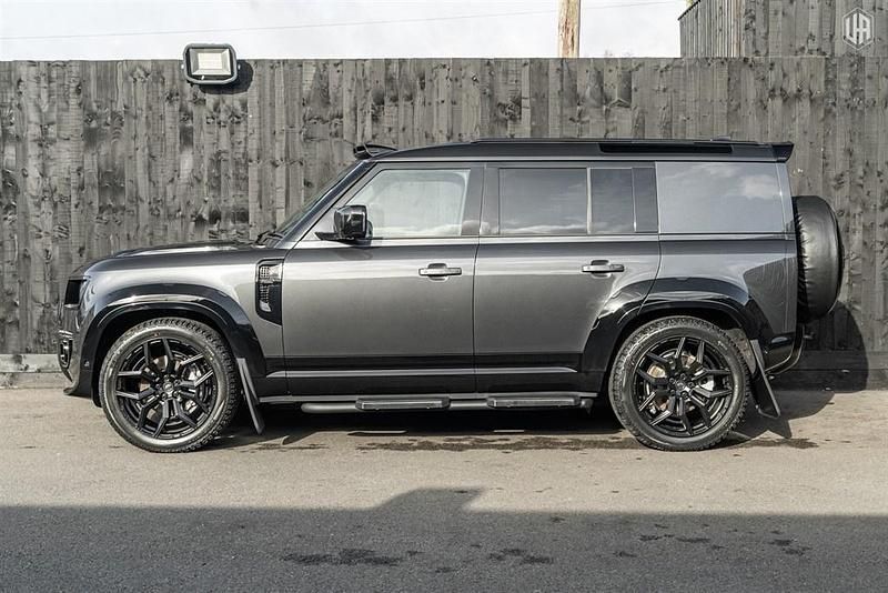 Used Land Rover Defender HSE Dynamic 345 HP (253 kW) 2026 Carpathian grey SUV