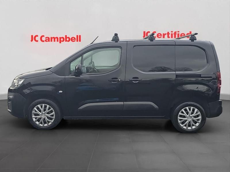 Used Citroën Berlingo 99 HP (72 kW) 2022 Black MPV