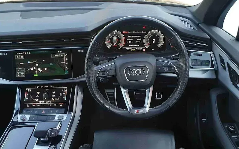 Used Audi Q7 S-Line 286 HP (210 kW) 2021 Grey SUV
