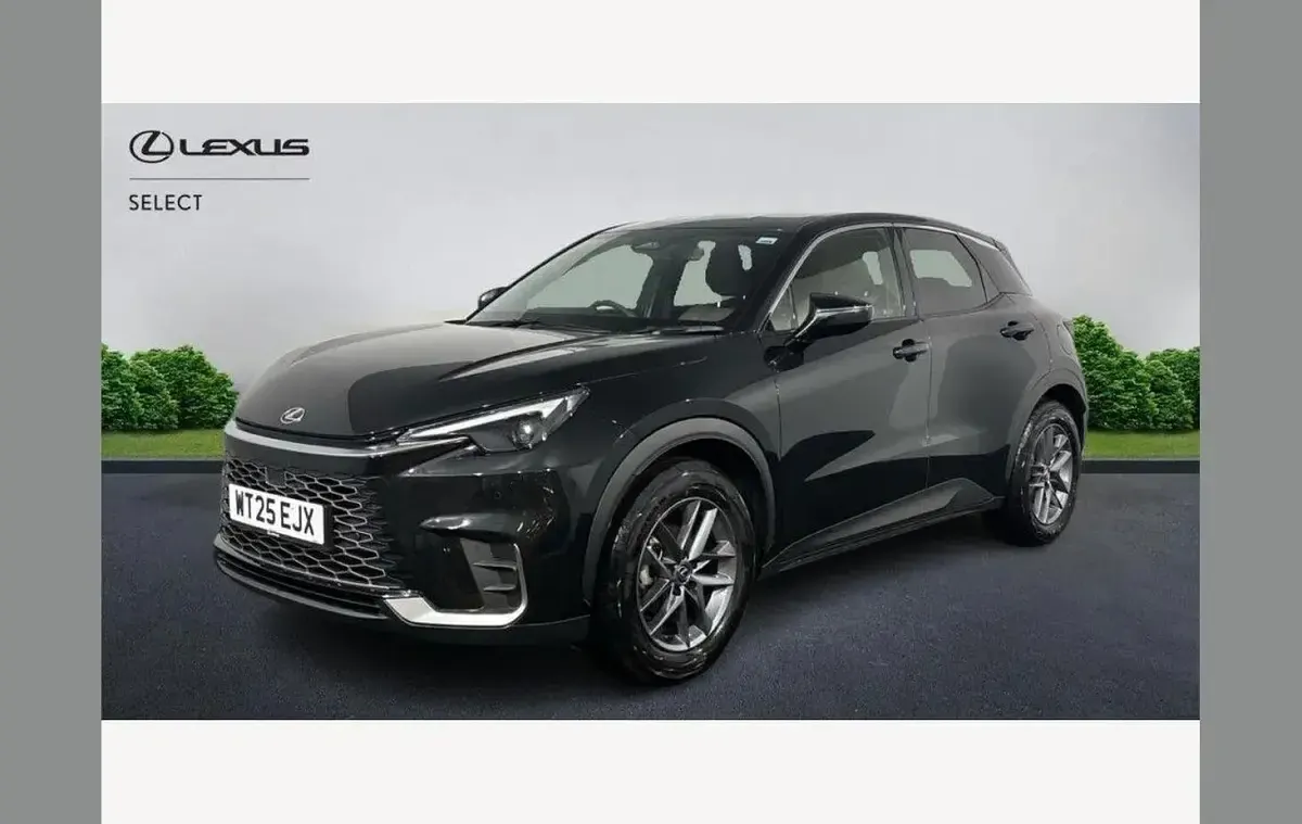 Used Lexus LBX 134 HP (98 kW) 2025 Eclipse black SUV