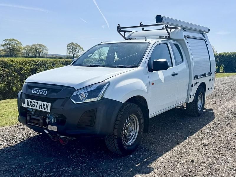 Used Isuzu D-Max 2017 White Pickup