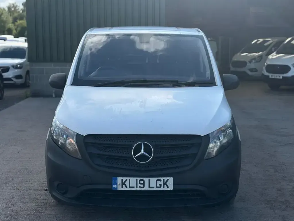Used Mercedes Vito 136 HP (100 kW) 2019 White Van