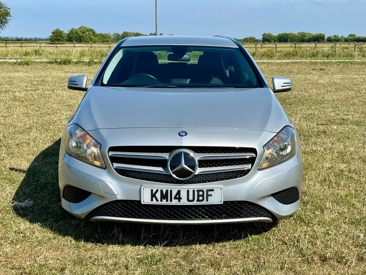 Used Mercedes A180 SE 2014 Silver Hatchback