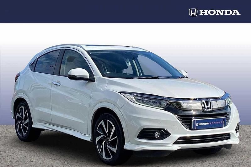Platinum white Used 2020 Honda HR-V EX SUV | £19,422 (Fair price) - Image 1/4
