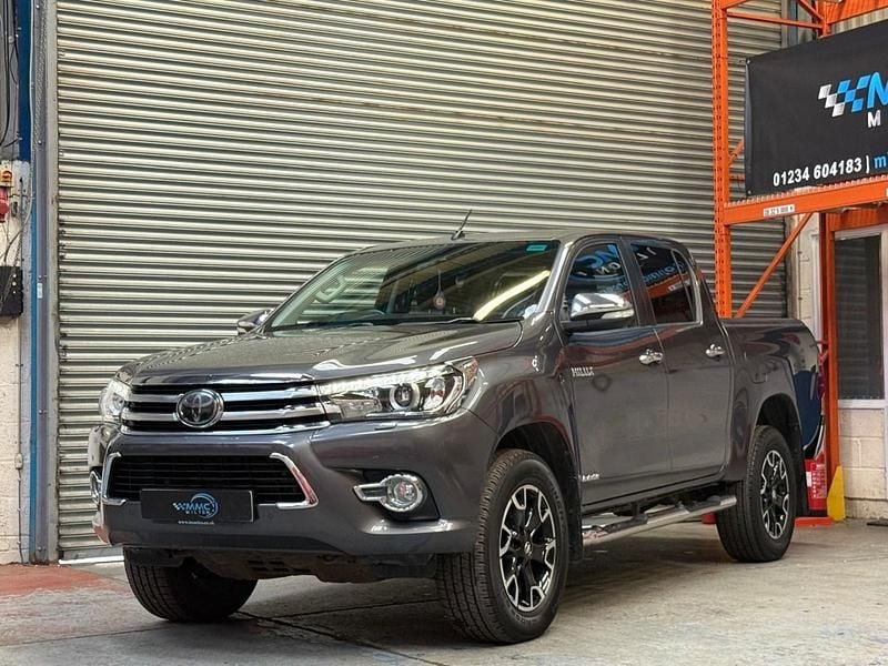Used Toyota HiLux 2016 Grey Pickup