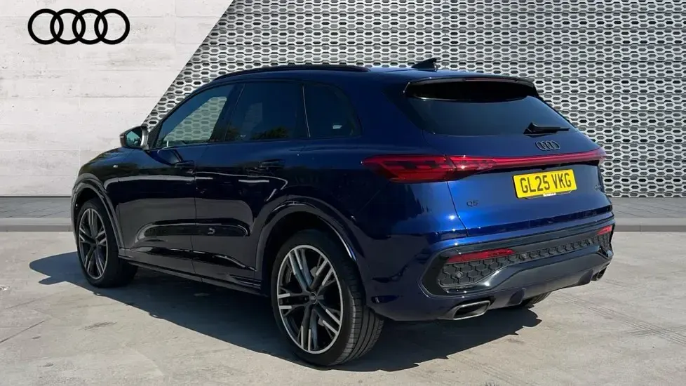 Used Audi Q5 Advanced 204 HP (150 kW) 2025 Blue SUV